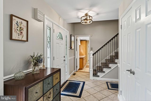 925 SAINT ANDREWS DR, Malvern, PA 19355