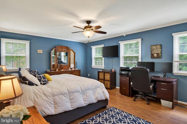 925 SAINT ANDREWS DR, Malvern, PA 19355