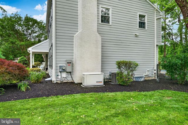 925 SAINT ANDREWS DR, Malvern, PA 19355