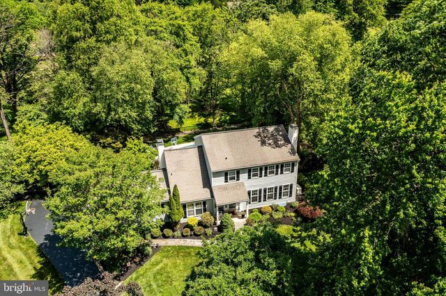 925 SAINT ANDREWS DR, Malvern, PA 19355