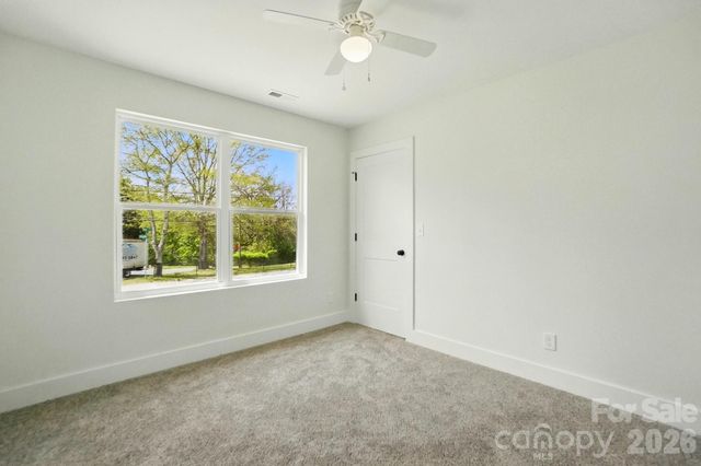 274 Bellhaven Place NW, Concord, NC 28027