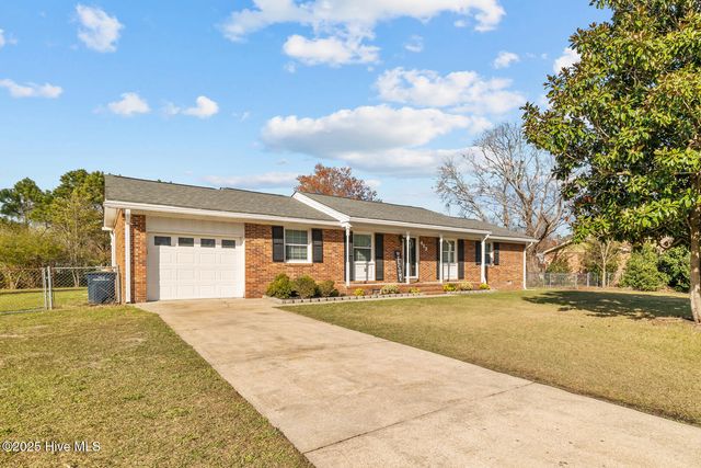 413 Brynn Marr Road, Jacksonville, NC 28546