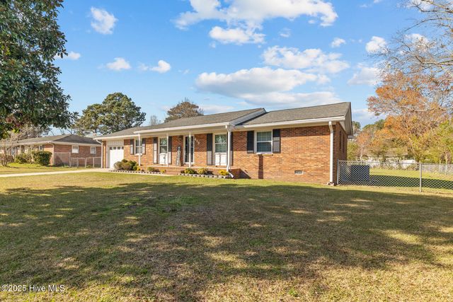 413 Brynn Marr Road, Jacksonville, NC 28546