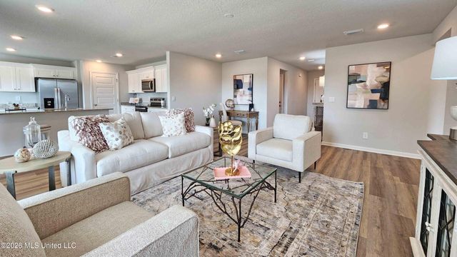 209 Raulston Drive, Byram, MS 39272