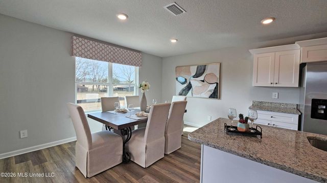 209 Raulston Drive, Byram, MS 39272