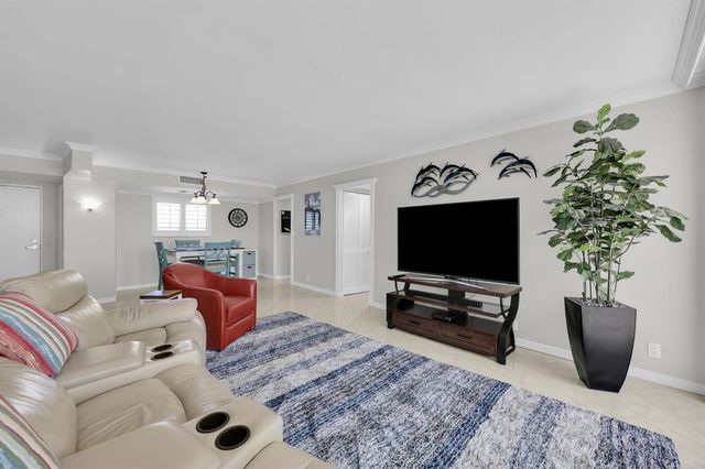 400 Ocean Trail Way 205, Jupiter, FL 33477