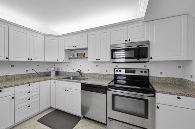 400 Ocean Trail Way 205, Jupiter, FL 33477