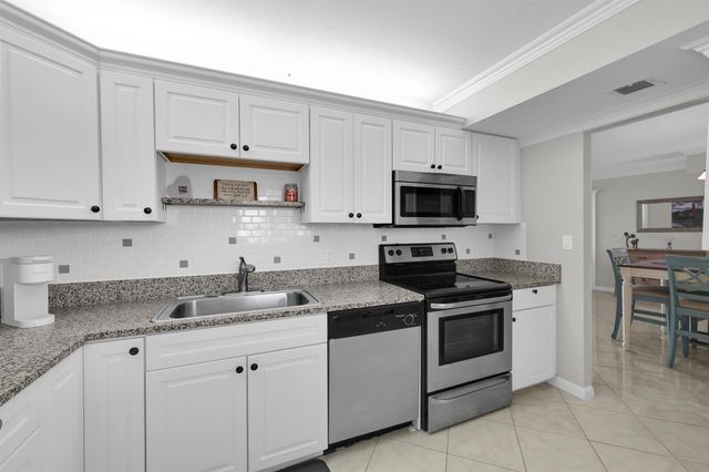 400 Ocean Trail Way 205, Jupiter, FL 33477
