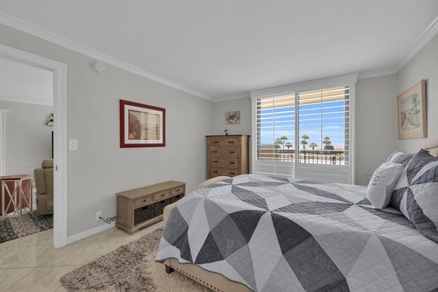 400 Ocean Trail Way 205, Jupiter, FL 33477