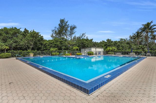 400 Ocean Trail Way 205, Jupiter, FL 33477