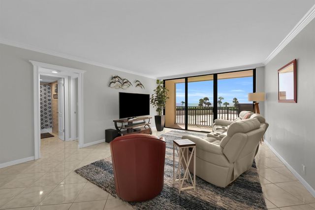 400 Ocean Trail Way 205, Jupiter, FL 33477