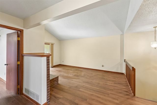 6856 Sharon Drive, Urbandale, IA 50322