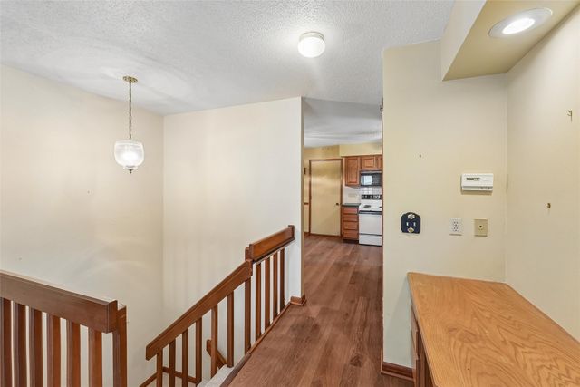 6856 Sharon Drive, Urbandale, IA 50322