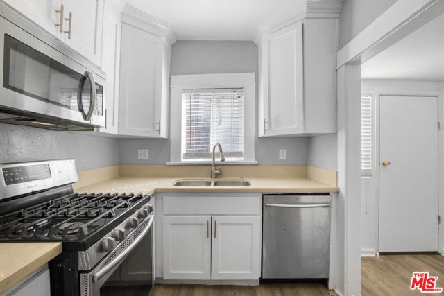 306 N Bixel Street, Los Angeles, CA 90026