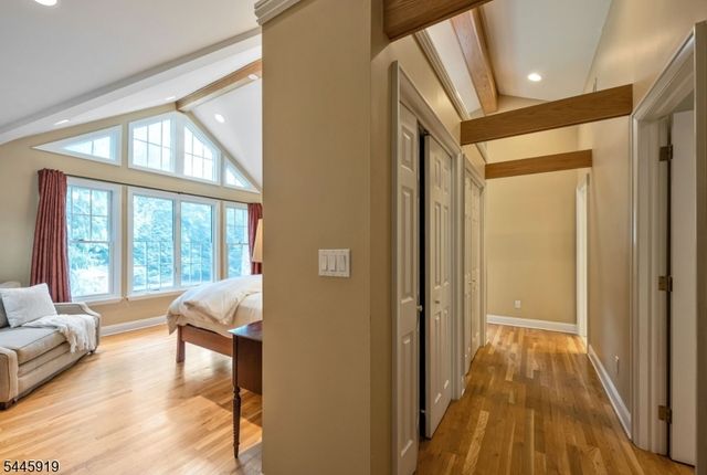 4 Burma Rd, Wyckoff Twp., NJ 07481