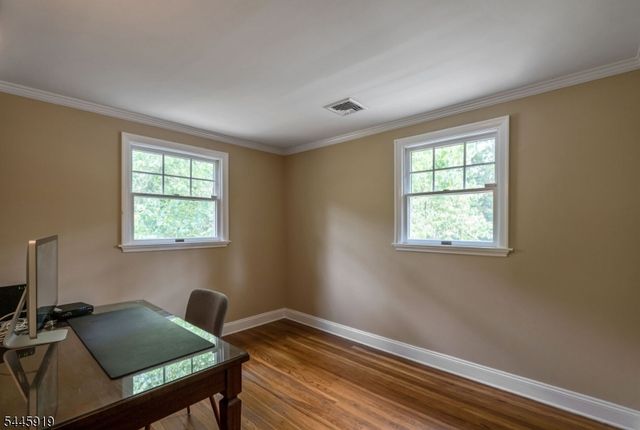 4 Burma Rd, Wyckoff Twp., NJ 07481