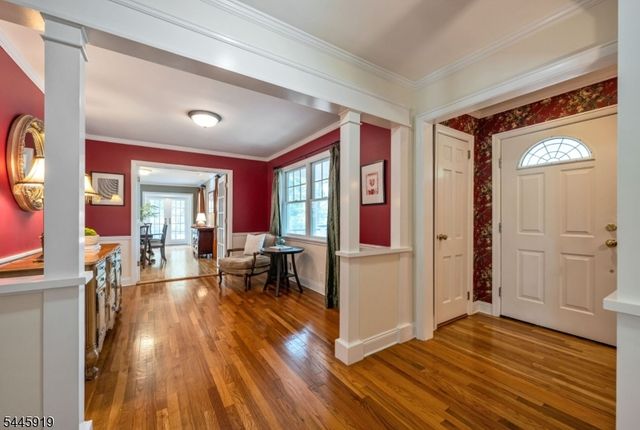 4 Burma Rd, Wyckoff Twp., NJ 07481