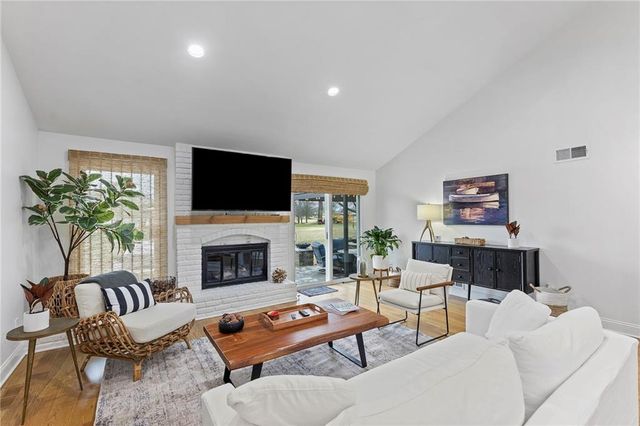 2042 Condolea Drive, Leawood, KS 66209