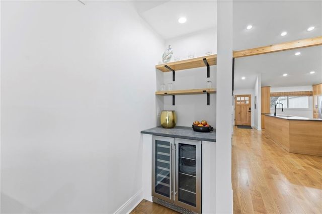 2042 Condolea Drive, Leawood, KS 66209