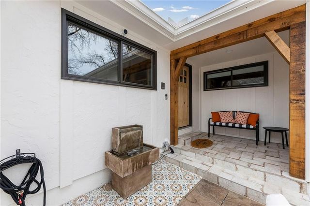 2042 Condolea Drive, Leawood, KS 66209