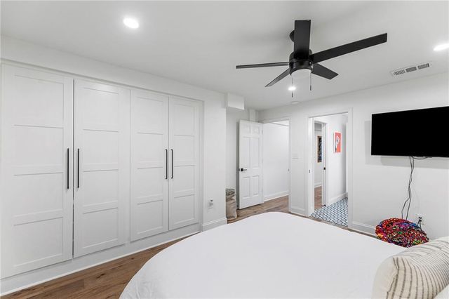 2042 Condolea Drive, Leawood, KS 66209