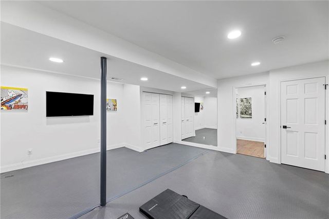 2042 Condolea Drive, Leawood, KS 66209