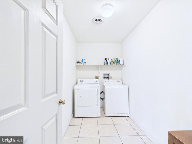 42 KENSINGTON SQ, Mechanicsburg, PA 17050