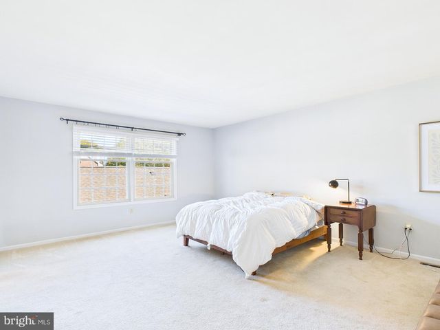 42 KENSINGTON SQ, Mechanicsburg, PA 17050