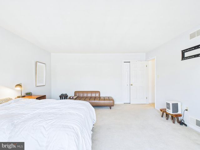 42 KENSINGTON SQ, Mechanicsburg, PA 17050