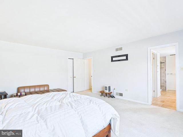 42 KENSINGTON SQ, Mechanicsburg, PA 17050