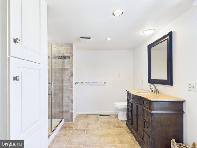 42 KENSINGTON SQ, Mechanicsburg, PA 17050