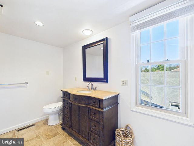 42 KENSINGTON SQ, Mechanicsburg, PA 17050