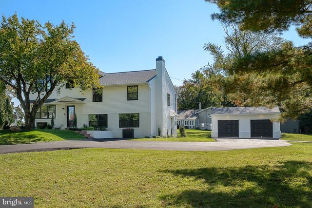 942 SURREY DR, Blue Bell, PA 19422