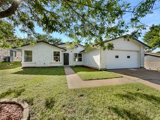 8222 Kearsarge DR, Austin, TX 78745