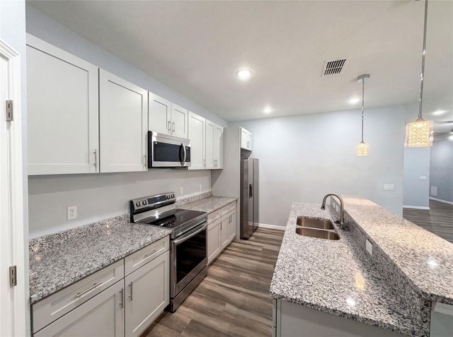 1013 W 11TH STREET, Sanford, FL 32771