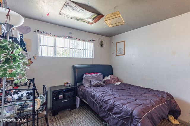 7710 S Gila Avenue, Tucson, AZ 85746