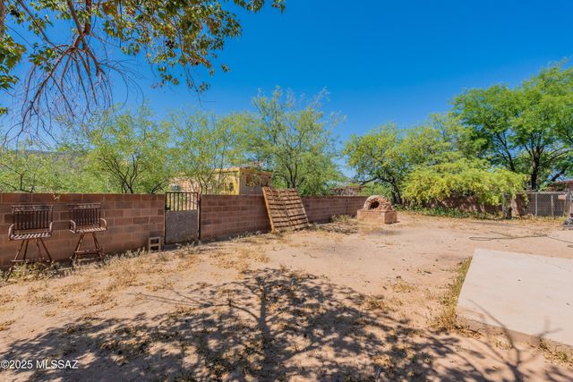 7710 S Gila Avenue, Tucson, AZ 85746