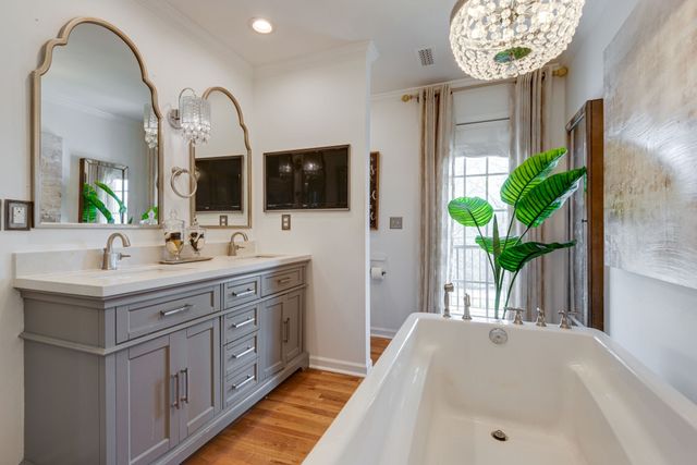 111 Meadowood Loop, Burns, TN 37029
