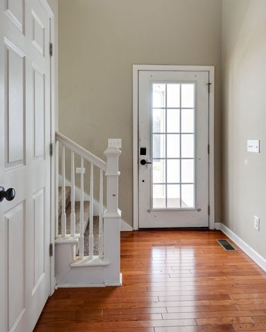 111 Meadowood Loop, Burns, TN 37029