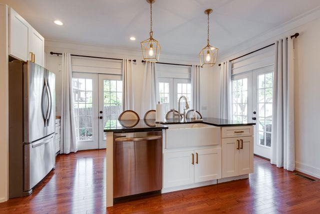 111 Meadowood Loop, Burns, TN 37029