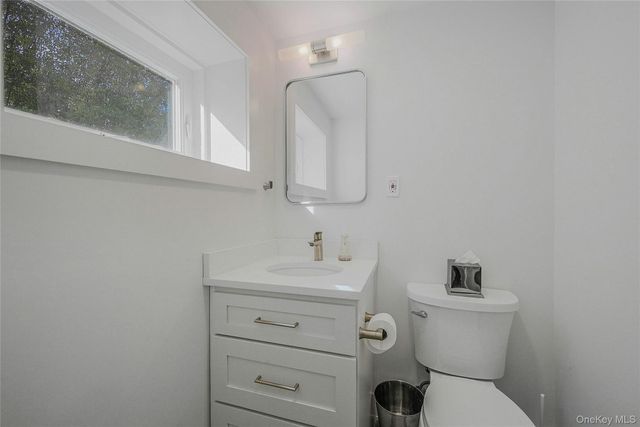 3 Old Town Lane, Huntington, NY 11743