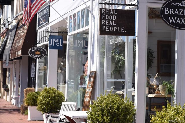 3 Old Town Lane, Huntington, NY 11743