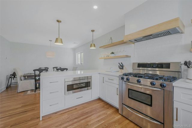 3 Old Town Lane, Huntington, NY 11743