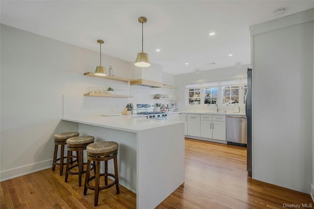 3 Old Town Lane, Huntington, NY 11743