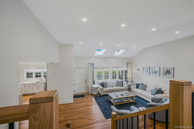 3 Old Town Lane, Huntington, NY 11743