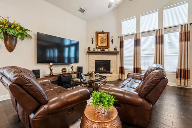 4302 Meadow Hawk Drive, Arlington, TX 76005