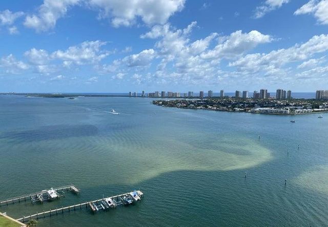2650 Lake Shore Drive 2203, Riviera Beach, FL 33404