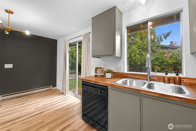 4383 Vista Ave, Blaine, WA 98230