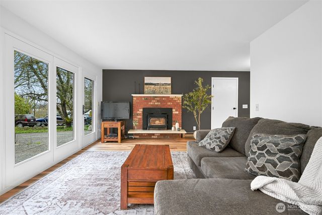 4383 Vista Ave, Blaine, WA 98230
