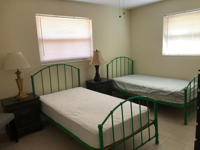 616 W BROWARD Street, Lantana, FL 33462